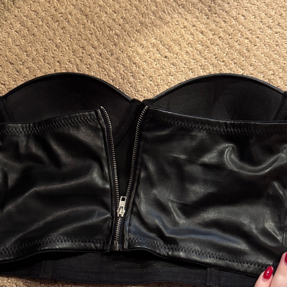 SHEIN Black Faux Leather Bandeau - Picture 3 of 4